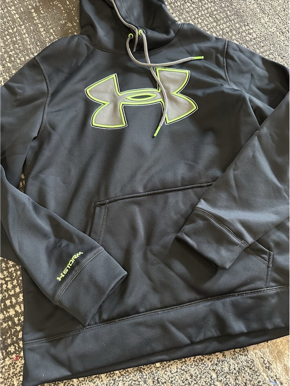 Under Armour Storm Men’s Pullover Fleece Hoodie Logo Pockets Loose Fit M